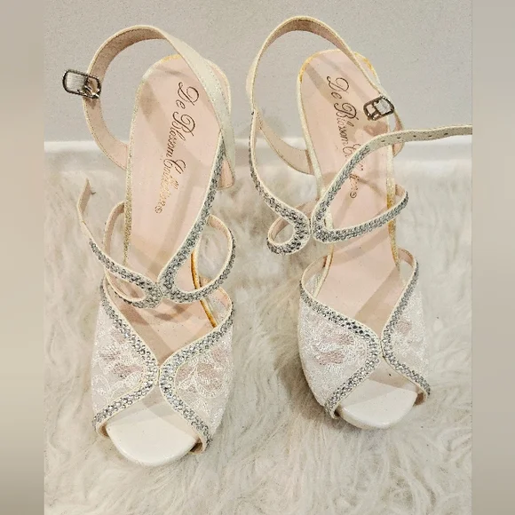 🔥 US Size 8 Bundle of 5 Pairs Women's Shoes - Flats.... - Picture 7 of 16